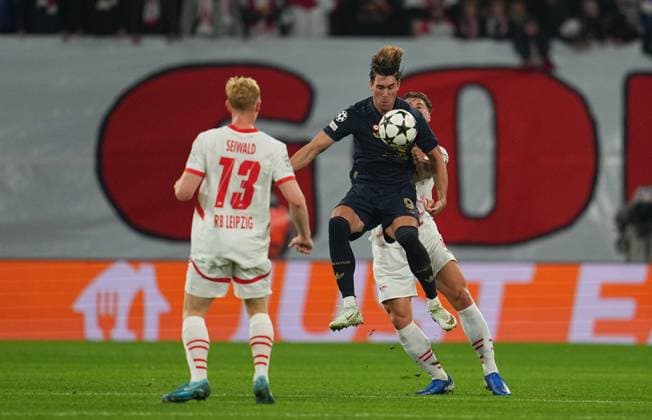 October 02 2024: DuAÂ¡an VlahoviÄ¡ of Juventus during a Champions League Group Phase day 2 game, RB Leipzig vs Juventus, at Red Bull Arena, Leipzig, Germany. CSM Leipzig Germany - ZUMAc04_ 20241002_zma_c04_013 Copyright: xUlrikxPedersenx