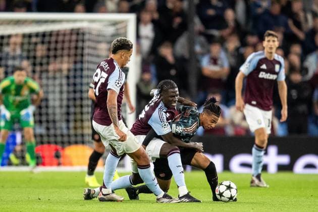 Aston Villa v Bayern Munich Champions League 02 10 2024. Aston Villa midfielder Amadou Onana (24) battles for possession during the Champions League match between Aston Villa and Bayern Munich at Villa Park, Birmingham, England on 2 October 2024. Birmingham Villa Park West Midlands England Editorial use only , Copyright: xManjitxNarotrax PSI-20544-0028