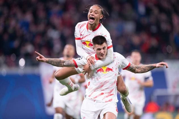 Benjamin Sesko a goal celebrate with Xavi Simons during UEFA Champions league match, RB Leipzig - Juventus Turin , 01. october 2024 Copyright: xMICHALxFAJT,ZOSPORTU.SKx DSC_4088