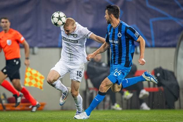 SOCCER - UEFA CL, Sturm vs Brugge KLAGENFURT,AUSTRIA,02.OCT.24 - SOCCER - UEFA Champions League, SK Sturm Graz vs Club Brugge. Image shows Mika Biereth (Sturm) and Brandon Mechele (Bruegge).  GEPAxpictures xMatthiasxTrinkl