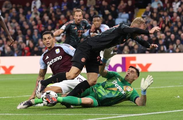 Football, CL, Aston Villa - FC Bayern Munich