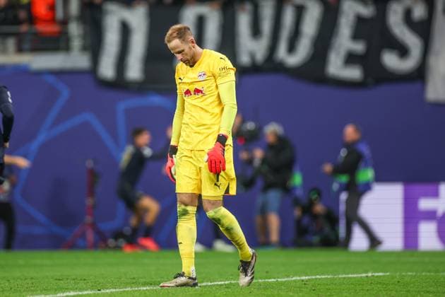02 10 2024, Football, Season 2024 2025, Champions League, Matchday 2, RB Leipzig Juventus Turin, Goalkeeper PÃ ter Gulacsi RB Leipzig Leipzig RB Arena Saxony Germany xRHR PHOTO TRx Copyright: TimxRehbein RHR-FOTOx RHR-FOTO TR
