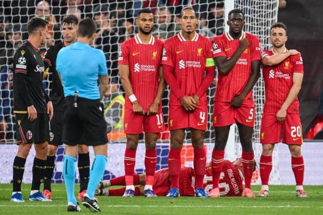 UEFA Champions League - League Stage Liverpool v Bologna Liverpool form a wall during the UEFA Champions League - League Stage match Liverpool vs Bologna at Anfield, Liverpool, United Kingdom, 2nd October 2024 (Photo by Craig Thomas News Images) Liverpool Anfield Merseyside United Kingdom Copyright: xCraigxThomas NewsxImagesx