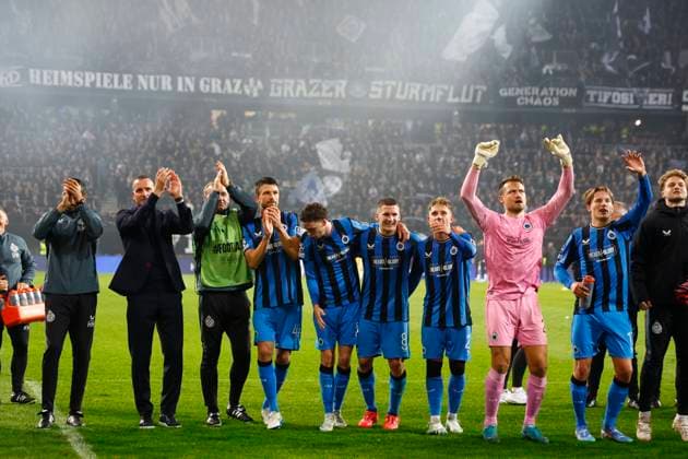 Sturm Graz v Club Brugge - UEFA Champions League KLAGENFURT, AUSTRIA - OCTOBER 02 : players of Club Brugge celebrate the victory during the UEFA Champions League phase matchday 2 match between Sturm Graz and Club Brugge at the Worthersee Stadion on October 2, 2024 in Klagenfurt, Austria, 02 10 2024 Klagenfurt Austria  Copyright: xJanxDexMeuleneirx