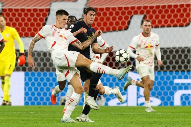 Benjamin Sesko RB Leipzig,30 vs Dusan Vlahovic Juventus Turin,9 Champions League league phase season 2024 2025 RB Leipzig vs Juventus Turin at the Red Bull Arena in Leipzig Action,Football,Germany,Man,Men,02 10 2024