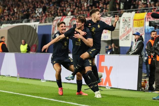 Goal celebration goal scorer Dusan Vlahovic Juventus Turin,9 scores to 2 2 Champions League league phase season 2024 2025 RB Leipzig vs Juventus Turin at the Red Bull Arena in Leipzig action,football,Germany,man,men,02 10 2024