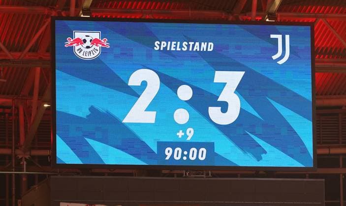 RB Leipzig Juventus Turin Champions League Leipzig, 02 10 2024, Red Bull Arena, Soccer, UEFA Champions League, Matchday 2 , RB LEIPZIG vs JUVENTUS FC TURIN 2 3 1 0 , In the picture stadium scoreboard with the final result RB Leipzig loses against Juventus 2 3 , Picture Point