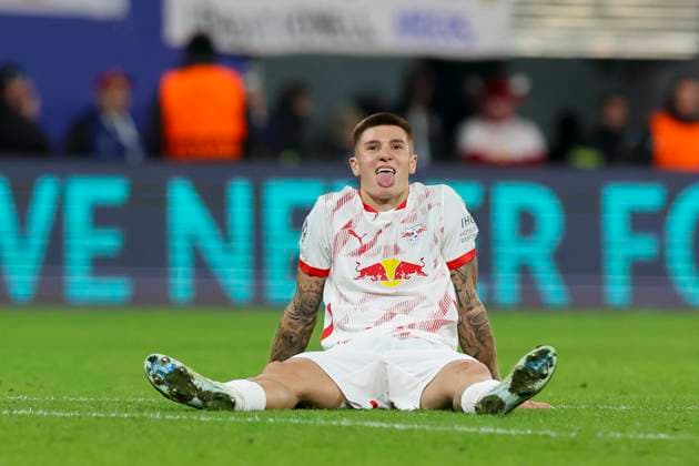 Benjamin Sesko RB Leipzig looks dejected, UEFA Champions League 2024 25 League Phase MD2, RB Leipzig v Juventus, Red Bull Arena on 02 October 2024 in Leipzig, Germany Photo by Marco Steinbrenner DeFodi Images Benjamin Sesko RB Leipzig looks dejected, UEFA Champions League 2024 25 League Phase MD2, RB Leipzig v Juventus, Red Bull Arena Leipzig , October 2, 2024 in Leipzig, Germany Photo by Marco Steinbrenner DeFodi Images Defodi 700 leipzig juve 20241002 080 Defodi-700