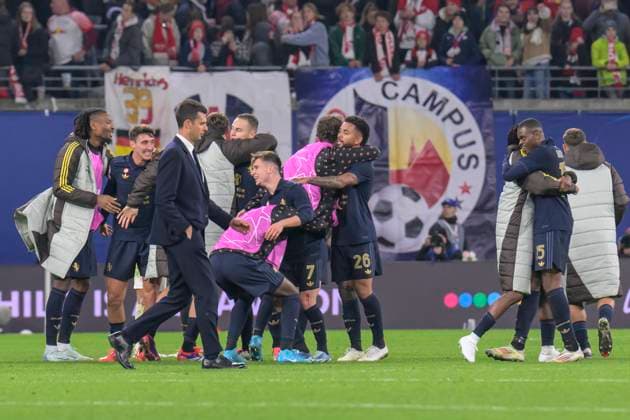 GER, Saxony, Leipzig, RB Leipzig vs Juventus Turin, Champions League, CHL, UCL, match day, match time 2024 2025, RB Arena, f l in picture cheering, joy, jubilant, Juve after their victory, match time 90 plus 9 minutes 2 3, 02 10 2024, Copyright: HMBxMedia UwexKoch