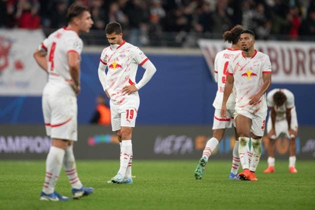 Disappointed RB Leipzig players during UEFA Champions league match, RB Leipzig - Juventus Turin , 01. october 2024 Copyright: xMICHALxFAJT,ZOSPORTU.SKx DSC_5008