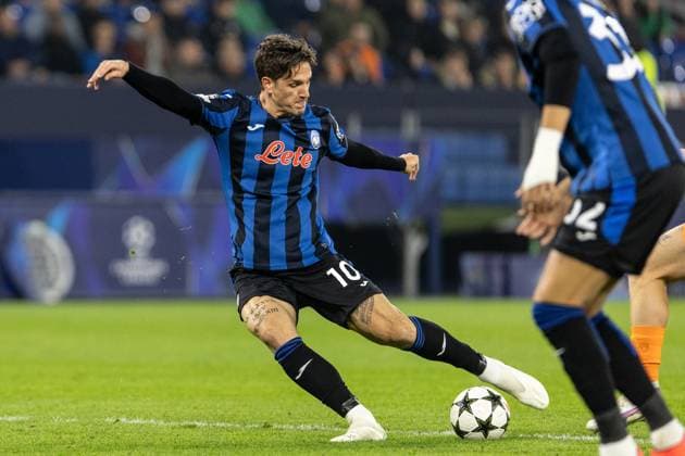 UEFA Champions League Shakhtar Atalanta 02 10 2024 Nicolo Zaniolo Atalanta, 10 UEFA Champions League Shakhtar Atalanta Arena AufSchalke, Gelsenkirchen 02 10 2024 Copyright: xBEAUTIFULxSPORTS Buriakovx