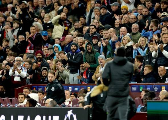 Aston Villa fans get excited as Jhon Duran strips to come on as a substitute Aston Villa v Bayern Munich, Football, UEFA Champions League, Villa Park, Birmingham, UK - 02 10 2024 Editorial use only  Copyright: xMattxImpey Shutterstockx 14752829bz