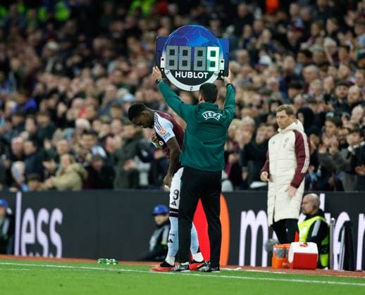 Jhon Duran of Aston Villa comes on as a substitute Aston Villa v Bayern Munich, Football, UEFA Champions League, Villa Park, Birmingham, UK - 02 10 2024 Editorial use only  Copyright: xMattxImpey Shutterstockx 14752829ca