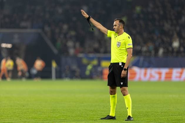 UEFA Champions League Shakhtar Atalanta 02 10 2024 Joao Pinheiro Referee, Portugal UEFA Champions League Shakhtar Atalanta Arena AufSchalke, Gelsenkirchen 02 10 2024 Copyright: xBEAUTIFULxSPORTS Buriakovx