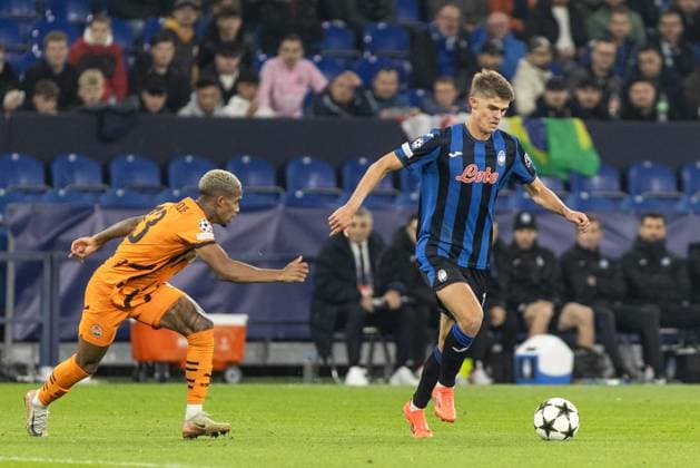 UEFA Champions League Shakhtar Atalanta 02 10 2024 Charles De Katelaere Atalanta, 17 UEFA Champions League Shakhtar Atalanta Arena AufSchalke, Gelsenkirchen 02 10 2024 Copyright: xBEAUTIFULxSPORTS Buriakovx