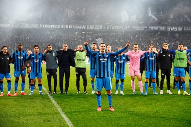 Sturm Graz v Club Brugge - UEFA Champions League KLAGENFURT, AUSTRIA - OCTOBER 02 : Tzolis Christos forward of Club Brugge and team mates celebrate the win pictured during the UEFA Champions League phase matchday 2 match between Sturm Graz and Club Brugge at the Worthersee Stadion on October 2, 2024 in Klagenfurt, Austria, 02 10 2024 Klagenfurt Austria  Copyright: xJanxDexMeuleneirx