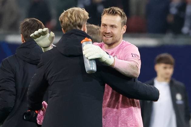 Sturm Graz v Club Brugge - UEFA Champions League KLAGENFURT, AUSTRIA - OCTOBER 02 : Mignolet Simon goalkeeper of Club Brugge celebrates the win pictured during the UEFA Champions League phase matchday 2 match between Sturm Graz and Club Brugge at the Worthersee Stadion on October 2, 2024 in Klagenfurt, Austria, 02 10 2024 Klagenfurt Austria  Copyright: xJanxDexMeuleneirx
