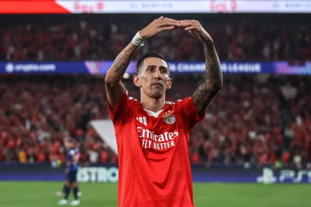 Lisbon, Portugal, October 2nd, 2024: Di Maria (11 SL Benfica) in action celebrating his goal during the UEFA Champions League football match between SL Benfica vs Atletico de Madrid at Estadio da Luz, Lisbon on October 2, 2024 (Joao Bravo SPP) Copyright: xJoaoxBravoxx xSPPx spp-en-JoBr-JBF-0783