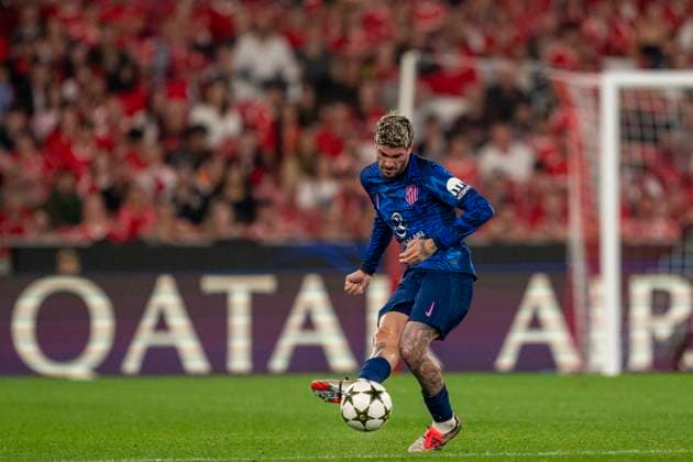 Rodrigo De Paul of Atletico during the UEFA Champions League 2024 25 football match between SL Benfica and Atletico Madrid at Estadio da Luz in Lisbon, Portugal (Pedro Loureiro SPP) Copyright: xPedroxLoureiro SPPx spp-en-PeLo-pedroloureirobenxmad626