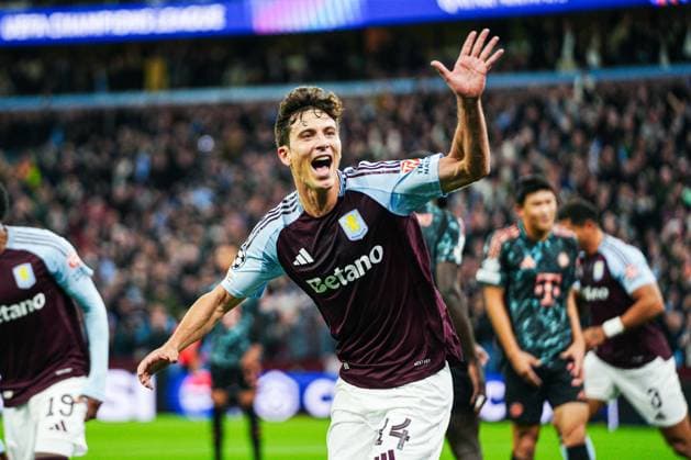 Goal celebration after goal to 1 0 Pau Torres Aston Villa, 14 , after VAR decision, video referee, video evidence BUT CANCELLED ENG, Aston Villa vs FC Bayern Muenchen, Football, UEFA Champions League, Matchday 2, 2024 25, 02 10 2024 ENG, Aston Villa vs FC Bayern Muenchen, Football, UEFA Champions League, Matchday 2, 2024 25, 02 10 2024 Birmingham Copyright: xEibner-Pressefoto MarcelxvonxFehrnx EP_MFN