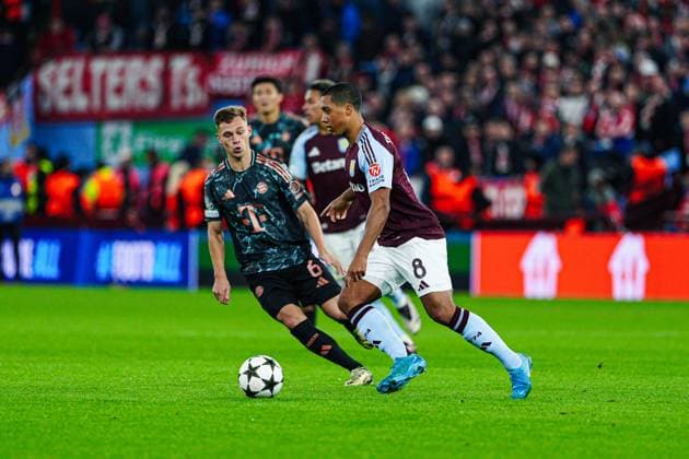 Joshua Kimmich FC Bayern Muenchen, 06 , Youri Tielemans Aston Villa, 08 ENG, Aston Villa vs FC Bayern Muenchen, Football, UEFA Champions League, Matchday 2, 2024 25, 02 10 2024 ENG, Aston Villa vs FC Bayern Muenchen, Football, UEFA Champions League, Matchday 2, 2024 25, 02 10 2024 Birmingham Copyright: xEibner-Pressefoto MarcelxvonxFehrnx EP_MFN