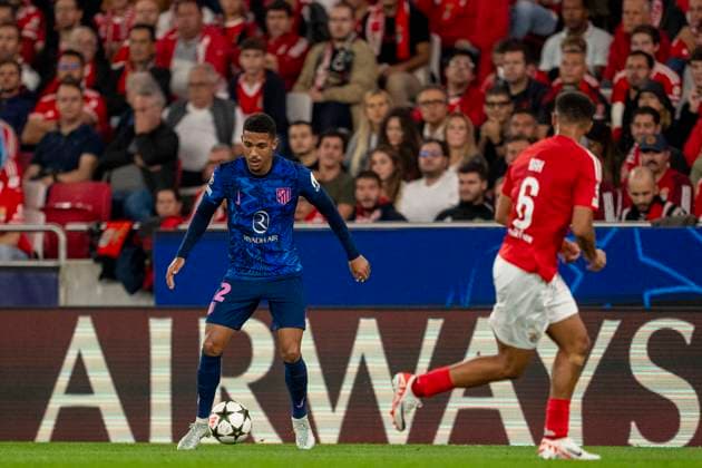 Samuel Lino of Atletico during the UEFA Champions League 2024 25 football match between SL Benfica and Atletico Madrid at Estadio da Luz in Lisbon, Portugal (Pedro Loureiro SPP) Copyright: xPedroxLoureiro SPPx spp-en-PeLo-pedroloureirobenxmad642