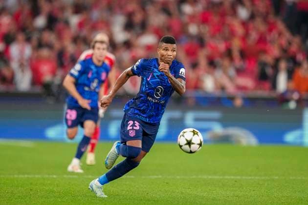 Reinildo Mandava of Atletico during the UEFA Champions League 2024 25 football match between SL Benfica and Atletico Madrid at Estadio da Luz in Lisbon, Portugal (Pedro Loureiro SPP) Copyright: xPedroxLoureiro SPPx spp-en-PeLo-pedroloureirobenxmad701