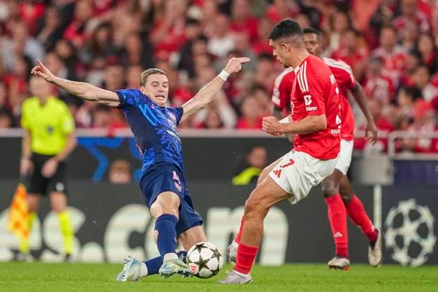 Conor Gallagher of Atletico during the UEFA Champions League 2024 25 football match between SL Benfica and Atletico Madrid at Estadio da Luz in Lisbon, Portugal (Pedro Loureiro SPP) Copyright: xPedroxLoureiro SPPx spp-en-PeLo-pedroloureirobenxmad729
