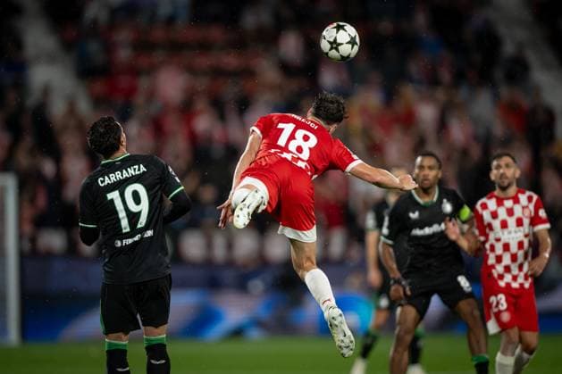 Ladislav Krejci (Girona FC) controls the ball during a UEFA Champions League match between Girona FC and Feyenoord at Estadi Municipal de Montilivi in Girona, Girona, Spain, on October 02 2024. Photo by Felipe Mondino  Copyright: xFelipexMondino IPAxSportx xipa-ax xx IPA_50282918 IPA_Agency_IPA50282918
