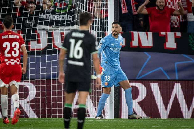 CALCIO - UEFA Champions League - Girona vs Feyenoord Goalkeeper Paulo Gazzaniga (Girona FC) celebrates during a UEFA Champions League match between Girona FC and Feyenoord at Estadi MunicPhoto by IPA ABACAPRESS.COMl de Montilivi in Girona, Girona, Spain, on October 02 2024. Photo by Felipe Mondino Girona Spain  Copyright: xIPAxSport ABACAx