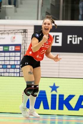 1 Volleyball Bundesliga Women Schwarz Weiss Erfurt vs Dresdner SC Erfurt 02 10 2024 Lorena Lorber Fijok 17 Dresdner SC 1 Volleyball Bundesliga Women Schwarz Weiss Erfurt vs Dresdner SC Riethsporthalle Erfurt 02 10 2024 Copyright: xBEAUTIFULxSPORTS Duehringx