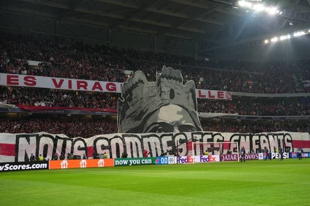 Lille fans Lille v Real Madrid, UEFA Champions League, Group Stage, Football, Pierre Mauroy Stadium, Lille, France, 02 Oct 2024 EDITORIAL USE ONLY No use with unauthorised audio, video, data, fixture lists, club league logos or live services. Online in-match use limited to 120 images, no video emulation. No use in betting, games or single club league player publications. Copyright: xDavexWinter Shutterstockx 14750773dd