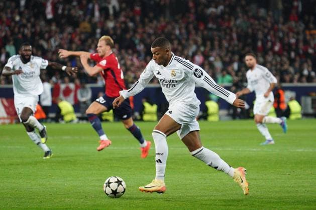 Kylian Mbappe of Real Madrid Lille v Real Madrid, UEFA Champions League, Group Stage, Football, Pierre Mauroy Stadium, Lille, France, 02 Oct 2024 EDITORIAL USE ONLY No use with unauthorised audio, video, data, fixture lists, club league logos or live services. Online in-match use limited to 120 images, no video emulation. No use in betting, games or single club league player publications. Copyright: xDavexWinter Shutterstockx 14750773ln