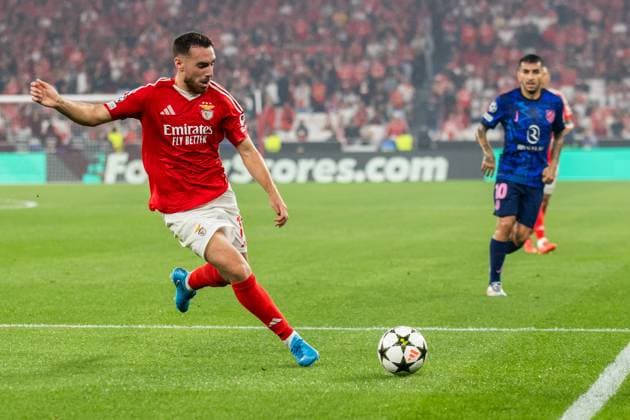 October 2, 2024, Lisbon, Portugal: Orkun Kokcu (L) of SL Benfica seen in action during the UEFA Champions League football match between SL Benfica and Atletico Madrid at Estadio da Luz Stadium. Lisbon Portugal - ZUMAs197 20241002_aaa_s197_185 Copyright: xHugoxAmaralx