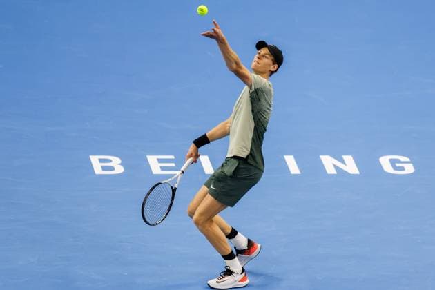 BEIJING, CHINA - OCTOBER 02: Jannik Sinner of Italy competes in the Men s Singles Final match against Carlos Alcaraz of Spain on day ten of 2024 China Open at National Tennis Center on October 2, 2024 in Beijing, China.  Copyright: xVCGx 111521667758