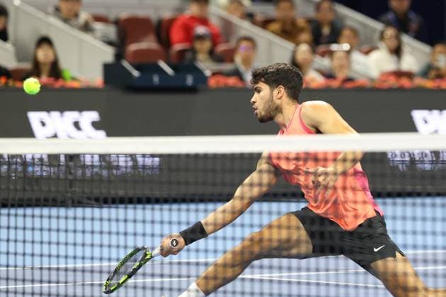 BEIJING, CHINA - OCTOBER 02: Carlos Alcaraz of Spain competes in the Men s Singles Final match against Jannik Sinner of Italy on day ten of 2024 China Open at National Tennis Center on October 2, 2024 in Beijing, China.  Copyright: xChinaxNewsxServicex 111521646141