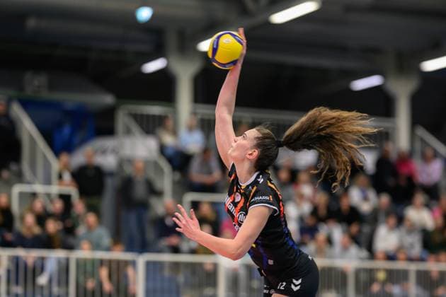 Lucía Varela Gómez jersey no. 12, Allianz MTV Stuttgart 1 Volleyball Bundesliga USC Münster Allianz MTV Stuttgart, Münster on 02 10 2024 Copyright: xBEAUTIFULxSPORTS PeterxWeberx