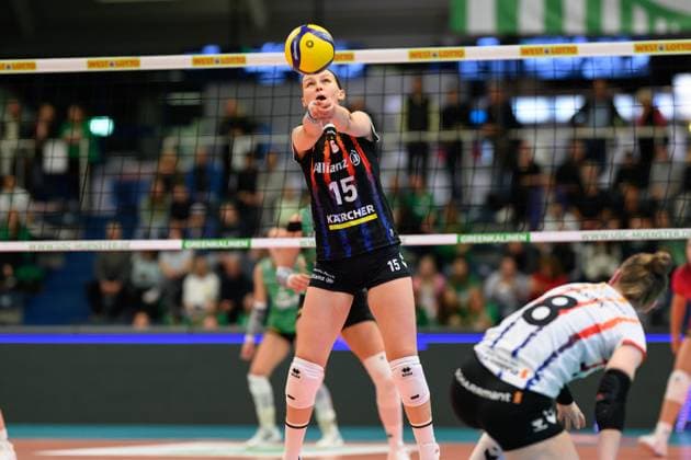 Charlotte Krenicky jersey no. 15, Allianz MTV Stuttgart 1 Volleyball Bundesliga USC Münster Allianz MTV Stuttgart, Münster on 02 10 2024 Copyright: xBEAUTIFULxSPORTS PeterxWeberx