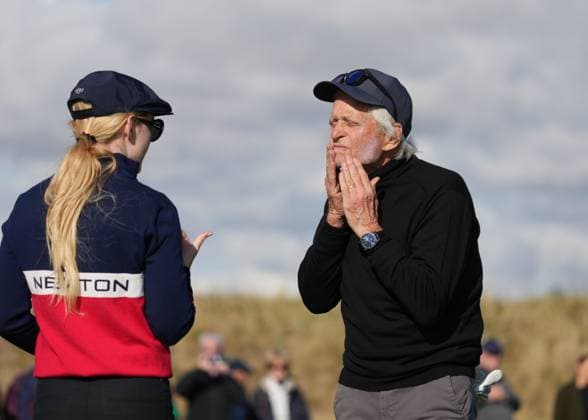 Michael Douglas applies sunscreen with Kathryn Newton at the 2nd tee. Alfred Dunhill Links Championship 2024, Day One, Golf, The Belfry, Angus and Fife, Scotland, UK - 03 Oct 2024  Copyright: xStuartxWallace Shutterstockx 14751990ag