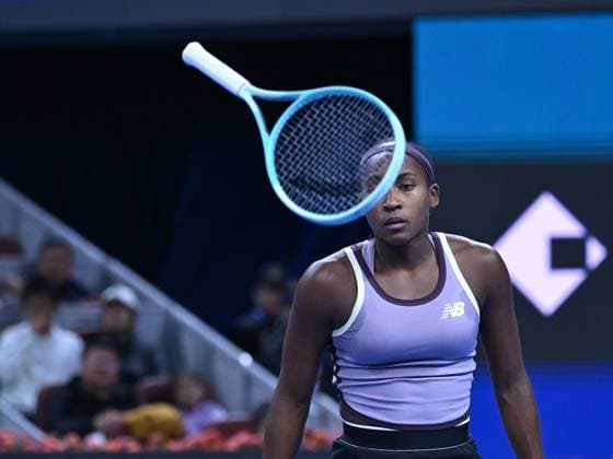 Sport Themen der Woche KW40 Sport Bilder des Tages (241003) -- BEIJING, Oct. 3, 2024 -- Coco Gauff of the United States reacts during the women s singles quarterfinal against Yuliia Starodubtseva of Ukraine at the 2024 China Open tennis tournament in Beijing, China, Oct. 3, 2024. ) (SP)CHINA-BEIJING-TENNIS-CHINA OPEN-WOMEN S SINGLES(CN) ZhangxLong 