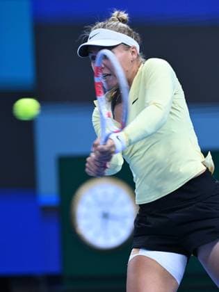 (241003) -- BEIJING, Oct. 3, 2024 -- Yuliia Starodubtseva of Ukraine hits a return during the women s singles quarterfinal against Coco Gauff of the United States at the 2024 China Open tennis tournament in Beijing, China, Oct. 3, 2024. ) (SP)CHINA-BEIJING-TENNIS-CHINA OPEN-WOMEN S SINGLES(CN) ZhangxLong 