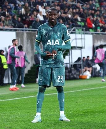 Pape Sarr of Tottenham Hotspur celebrates scoring the opening goal Ferencvaros v Tottenham Hotspur, UEFA Europa League, Group Stage, Football, Groupama Arena, Budapest, Hungary, 03 Oct 2024 EDITORIAL USE ONLY No use with unauthorised audio, video, data, fixture lists, club league logos or live services. Online in-match use limited to 120 images, no video emulation. No use in betting, games or single club league player publications.  Copyright: xMichaelxZemanek Shutterstockx 14750796j