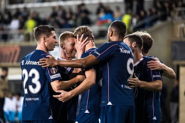 241003 Erik Botheim of Malmö FF celebrates the 1 1 goal with teammates during the UEFA Europa League football match between Qarabag and Malmö FF on October 3, 2024 in Baku Photo Petter Arvidson BILDBYRAN kod PA PA0893 fotboll football soccer fotball uefa europa league qarabag malmö ff bbeng jubel  Copyright: PETTERxARVIDSON BB241003PA089
