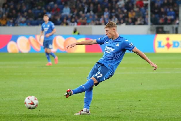 03 10 2024, xtvx, Football UEFA Europa League, TSG 1899 Hoffenheim Dynamo Kiev emspor, v l Alexander Prass TSG 1899 Hoffenheim Torschuss, has a shot on goal DFL DFB REGULATIONS PROHIBIT ANY USE OF PHOTOGRAPHS as IMAGE SEQUENCES and or QUASI VIDEO Sinsheim