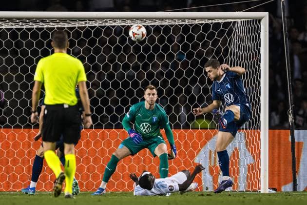 241003 Goalkeeper Ricardo Friedrich and Gabriel Busanello of Malmö FF during the UEFA Europa League football match between Qarabag and Malmö FF on October 3, 2024 in Baku Photo Petter Arvidson BILDBYRAN kod PA PA0893 fotboll football soccer fotball uefa europa league qarabag malmö ff bbeng  Copyright: PETTERxARVIDSON BB241003PA151
