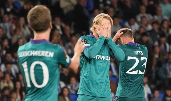 Anderlecht s Kasper Dolberg Rasmussen looks dejected during a soccer match between Belgian team RSC Anderlecht and Spanish team Real Sociedad, Thursday 03 October 2024 in San Sebastian, Spain, on the second day of the UEFA Europa League tournament. JOMAxGARCIAxIxGISBERT  x101877998x