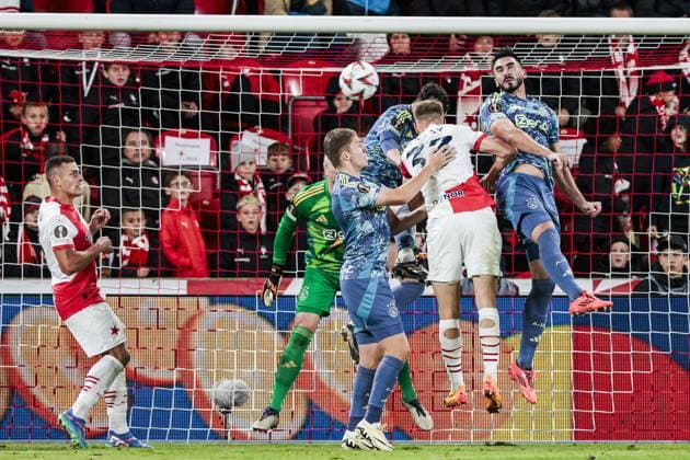 PRAGUE - Josip Sutalo of Ajax during the UEFA Europa league match between SK Slavia Prague and Ajax Amsterdam at the Eden Arena on Oct. 3, 2024 in Prague, Czech Republic. ANP JEROEN PUTMANS netherlands out - belgium out Praag xVIxxIVx 510018690 originalFilename: 0766881189st.jpg