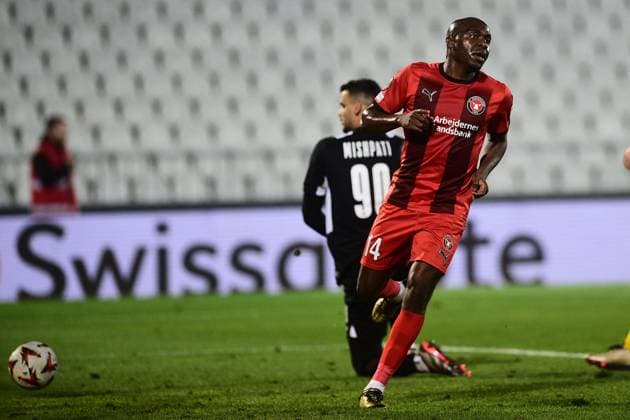 Maccabi Tel Aviv v Midtjylland Europa League Edward Chilufya (R) of Midtjylland celebrates after scoring a goal during 2024 2025 Europa League match between Maccabi Tel Aviv and Midtjylland at Partizan Stadium, 03.10.2024, Belgrade, Serbia. Belgrade Serbia Copyright: xDusanxMilenkovicx x