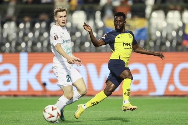 Bodo s Fredrik Sjovold and Union s Ousseynou Niang fight for the ball during a soccer match between Belgian team Royale Union Saint-Gilloise and Norwegian team Bodo Glimt, Thursday 03 October 2024 in Brussels, on the second day of the UEFA Europa League tournament. BRUNOxFAHY  x101879583x