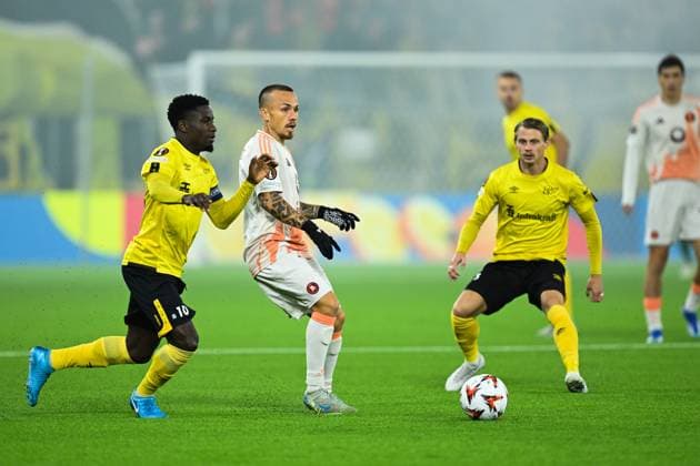 241003 Michael Baidoo of Elfsborg and Angelino of Roma during the UEFA Europa League between Elfsborg and Roma on October 3, 2024 in Boras Photo Jörgen Jarnberger BILDBYRAN COP 112 JJ0405 fotboll, football, soccer, fotball,uefa europa league,elfsborg,r  Copyright: JÖRGENxJARNBERGER BB241003JJ020